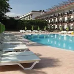 호텔 Ege Montana 4*